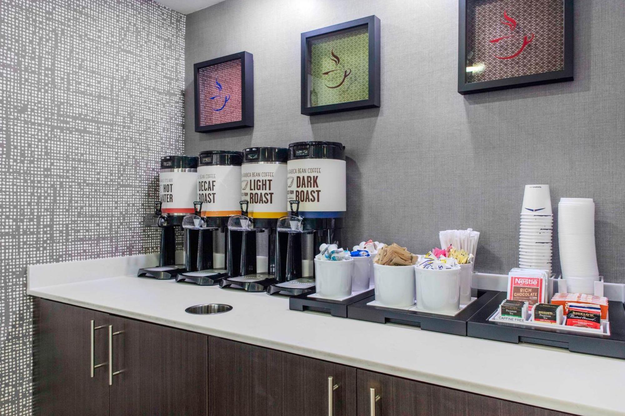 Hampton Inn Detroit Northville Extérieur photo