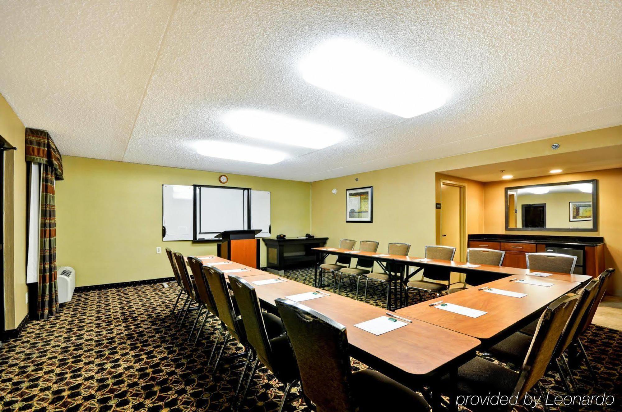 Hampton Inn Detroit Northville Extérieur photo