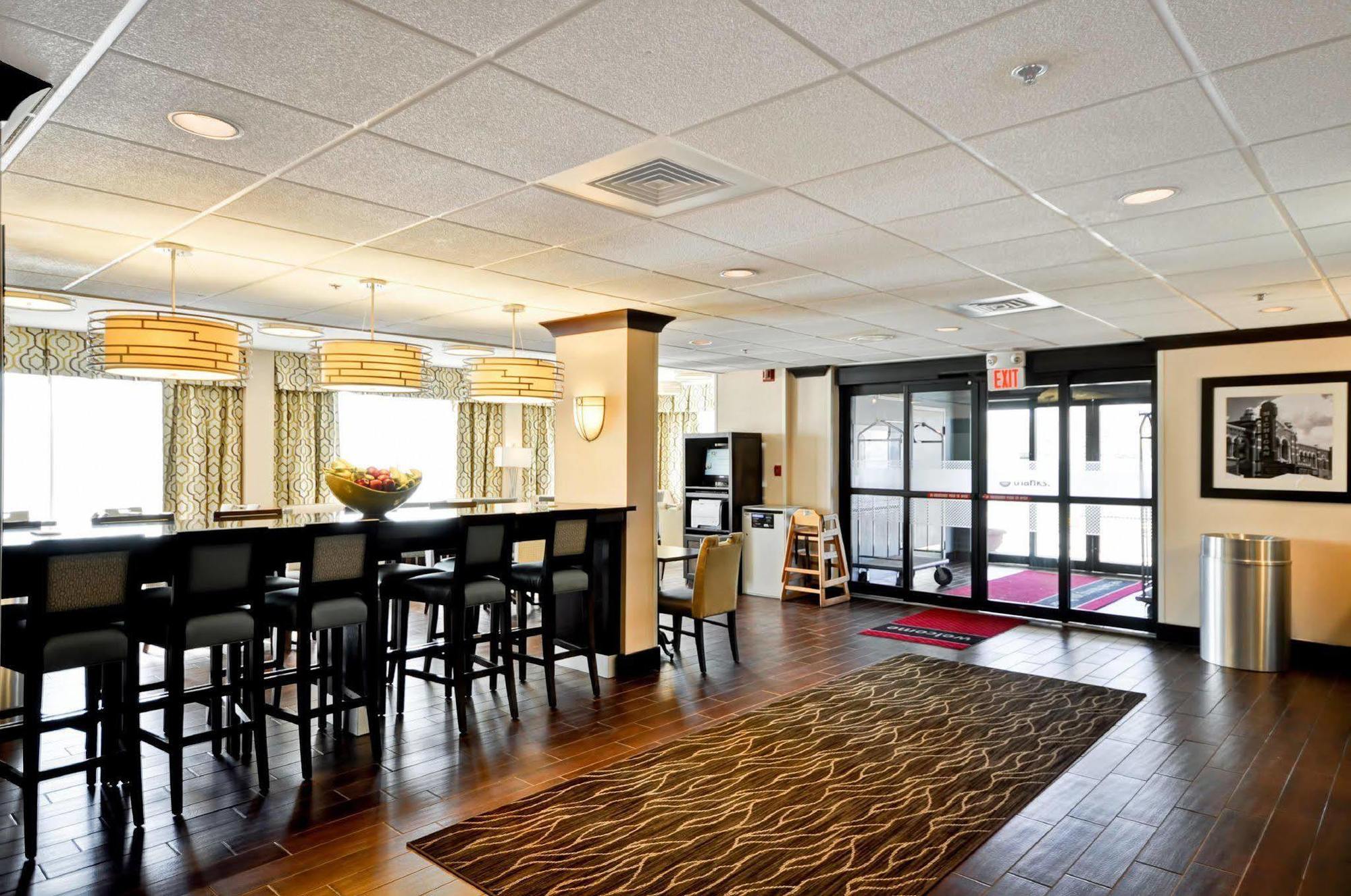 Hampton Inn Detroit Northville Extérieur photo