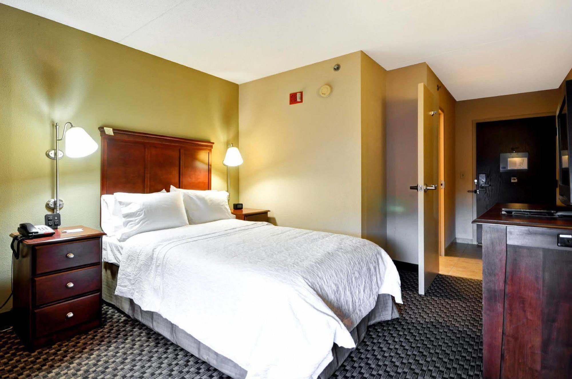 Hampton Inn Detroit Northville Extérieur photo