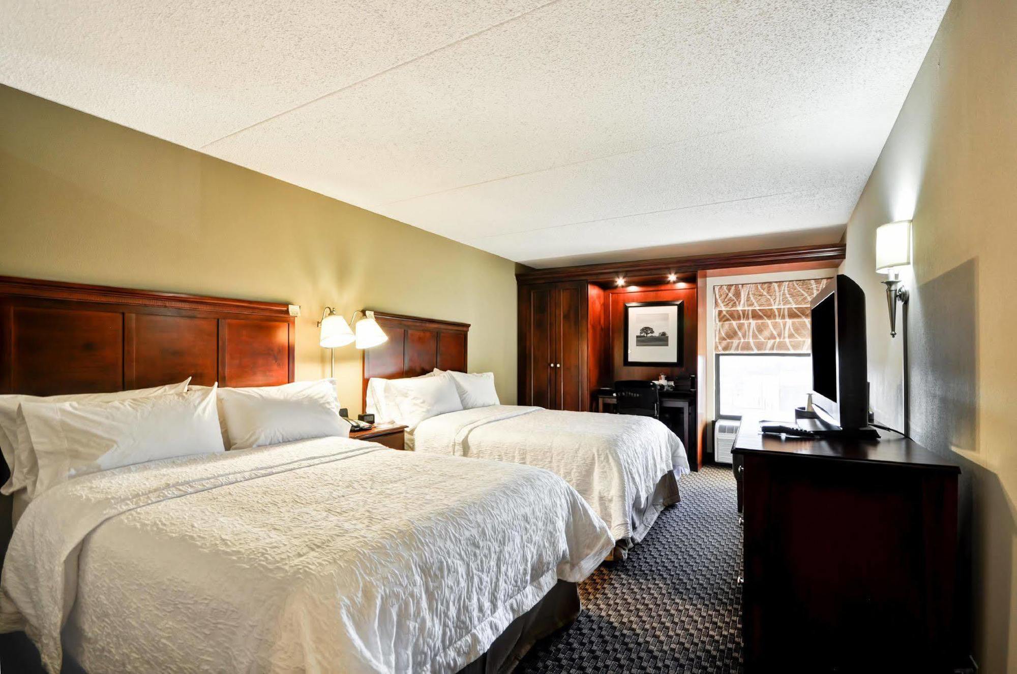 Hampton Inn Detroit Northville Extérieur photo